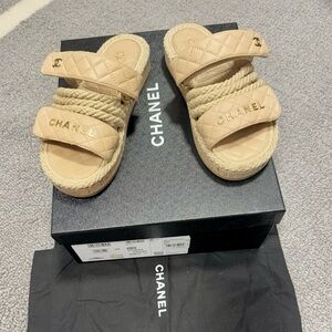 ***Chanel Dad braid cord CC quilted slide strap sandals in beige, size 35